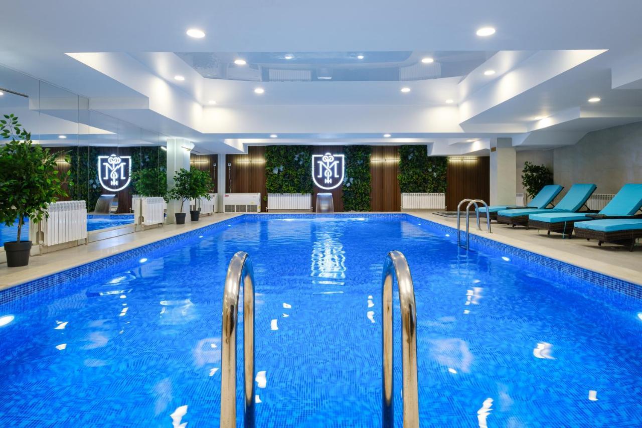 Grand Mildom Hotel อัลมาตี ภายนอก รูปภาพ
