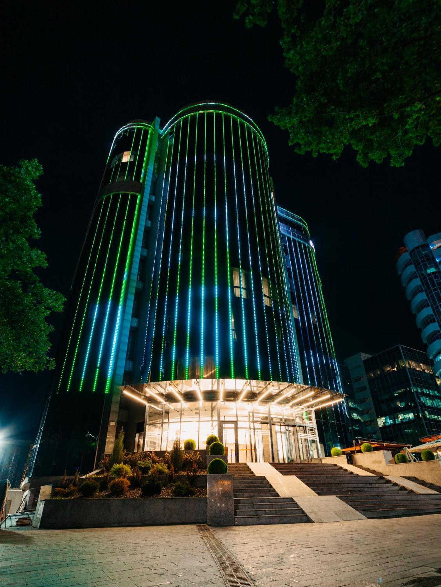 Grand Mildom Hotel อัลมาตี ภายนอก รูปภาพ